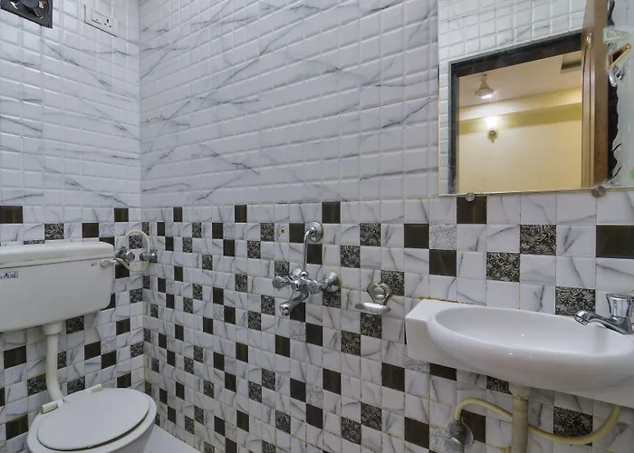 Hotel Aroma- Dadar